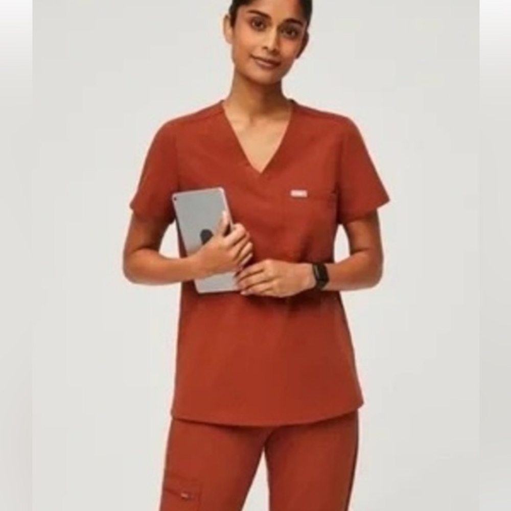 FIGS Auburn Catarina One Pocket Scrub Top